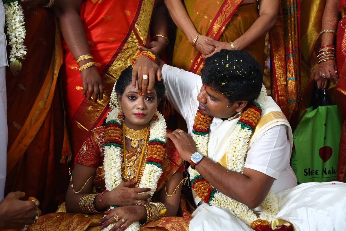 Director Nalan Kumarasamy Wedding Stills