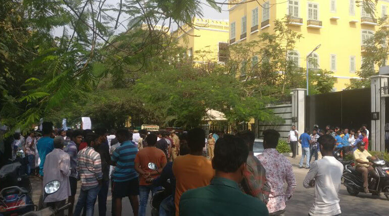 Suriya Fans Protest Against Sun TV Anchors