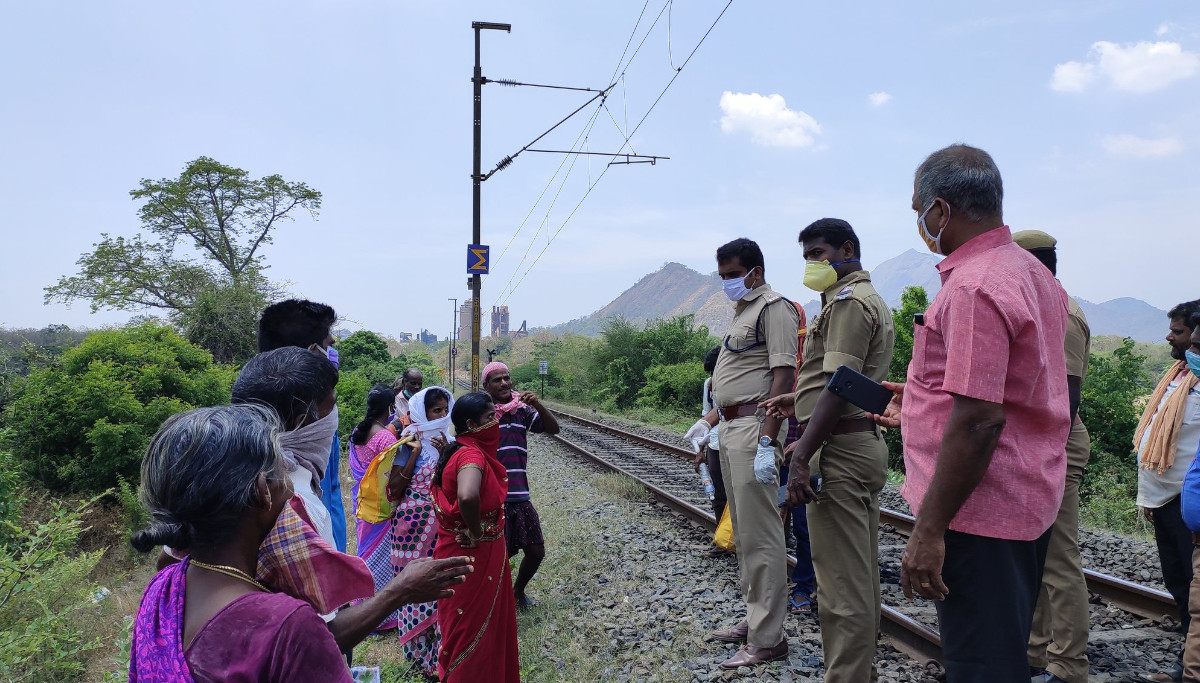 Tamil Nadu Police Ensuring the Lockdown